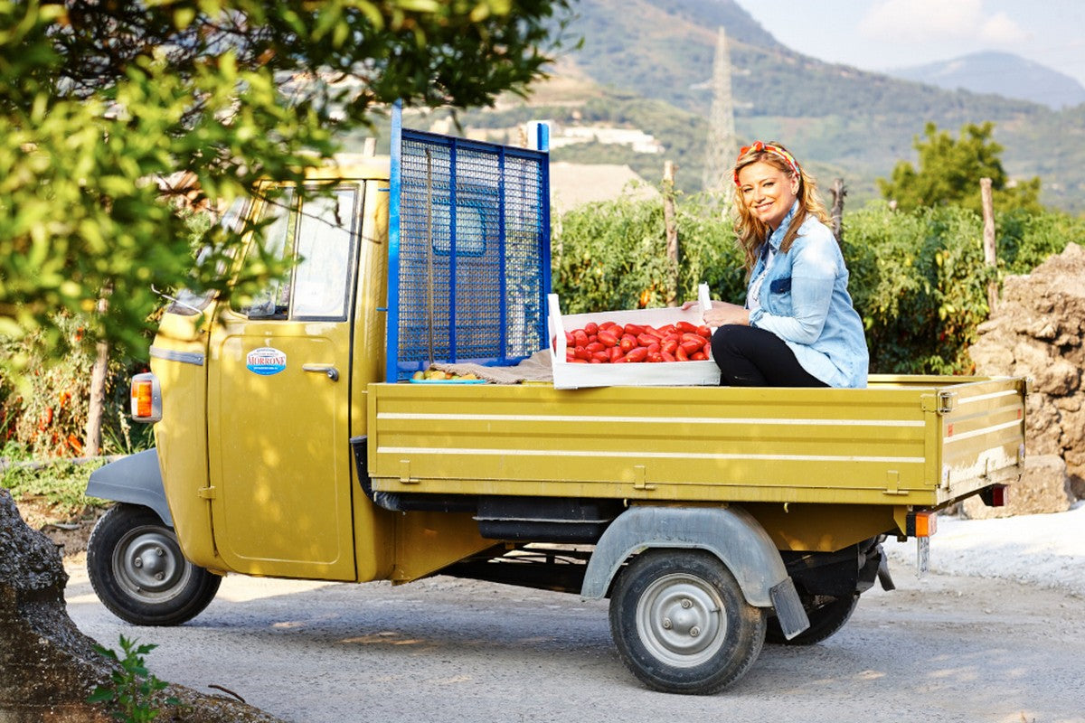 Italianavera tomatoes and Italian cooking — brand lifestyle photograph