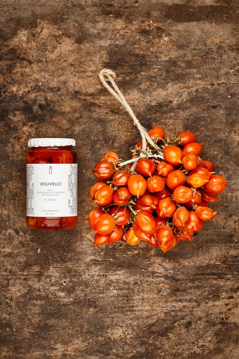 Italianavera Vesuviello tomato range — editorial photograph