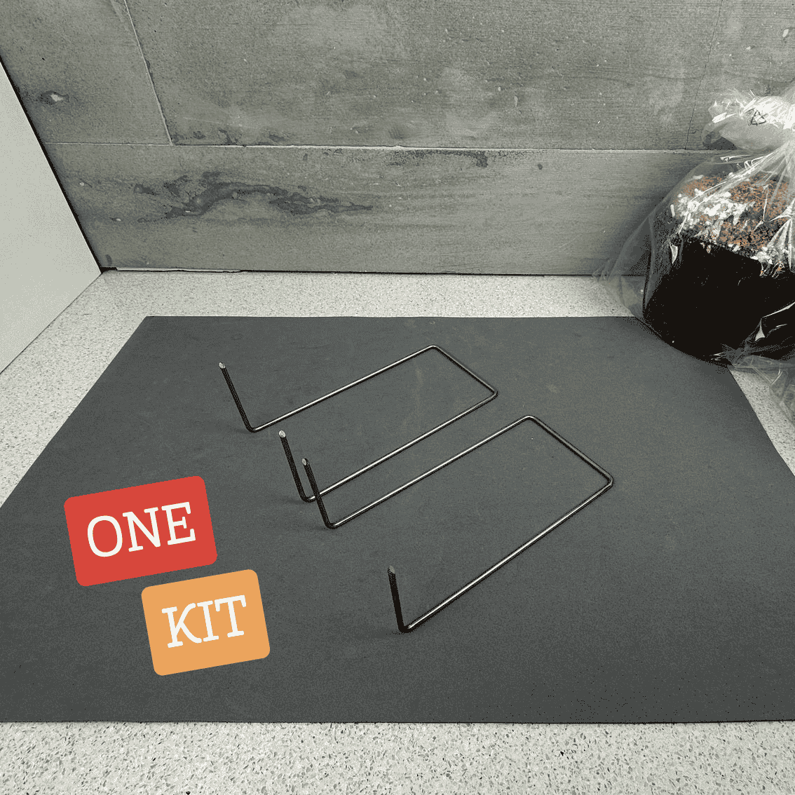 Panettone tilting pins