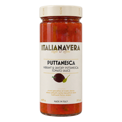 Italianavera Puttanesca tomato pasta sauce with olives and capers, 600 g jar — front packaging